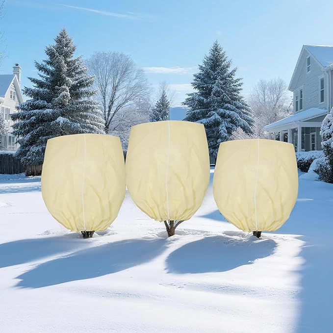 Plant Cover, Plant Protector, 4 Pack 39.3 * 31.8 inch Winter Frost Fabric Blanket, Two-Way with Drawstring for Outdoor Plants, Protects Against Cold Frost and Wind Damage.
