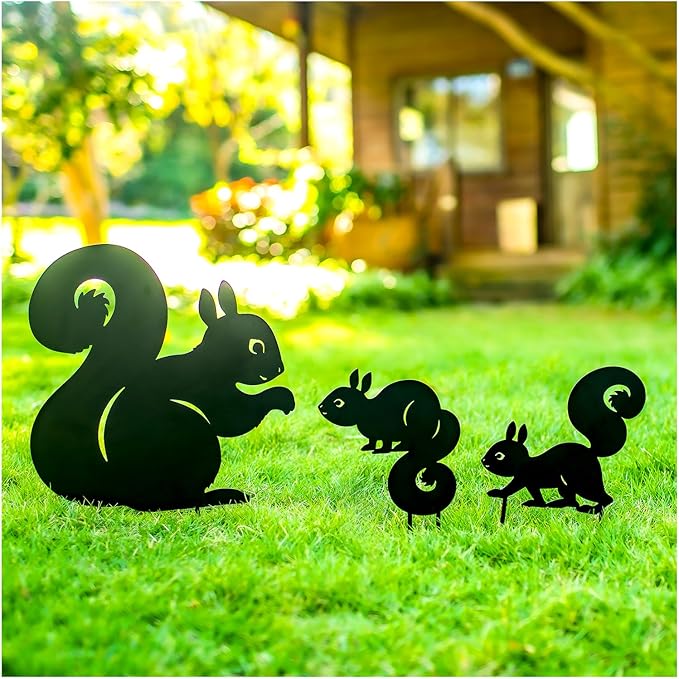 Squirrel Metal Garden Stakes Decorative Squirrel Gifts for Women/Men,Black Silhouette Statues for Yard Art,Outdoor Decor,Outside,Patio,Lawn Ornaments,Garden Decorations