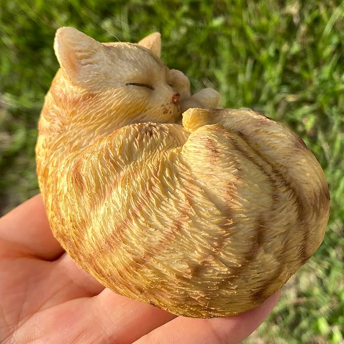 Mini Resin Orange Tabby Cat Statue, Simulated Feline Sleeping Kitten Sculpture, Hand Painted Pet Memorial Figurine for Garden, Desk, or Shelf Decor