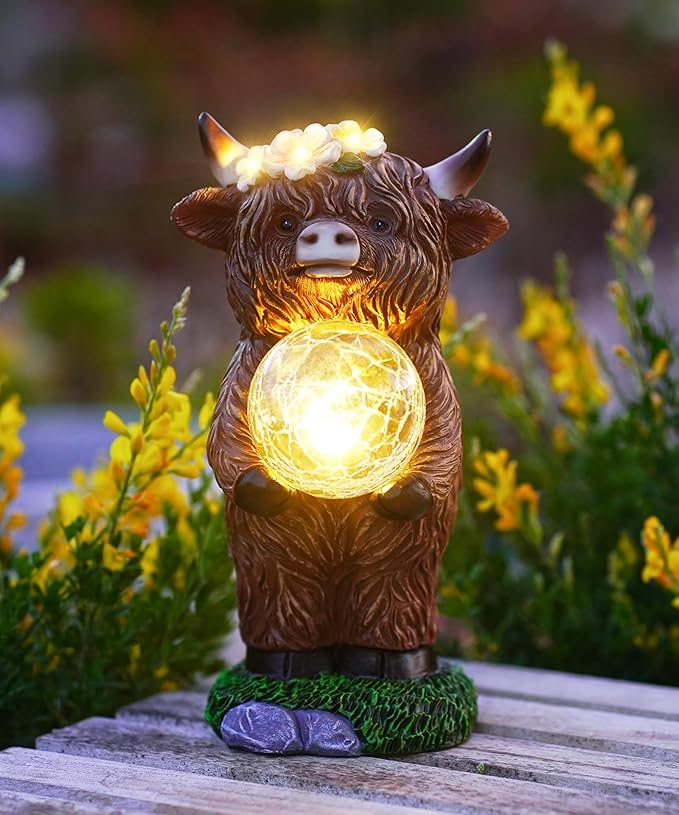 Solar Highland Cow Outdoor Decor:Garden Statue Sculpture Lamp with Ball for Yard Lawn Balcony Patio Porch- Birthday Gifts for Mom Women Grandma(Brown)
