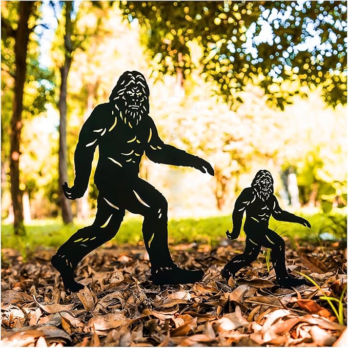 15.8 inch Bigfoot Outdoor Decor Metal Big Foot Sasquatch Gifts for Men Women Dad Bigfoot Silhouette Statues for Garden, Outside, Yard Art, Patio, Yard Display, Forests, Lawn Decorations