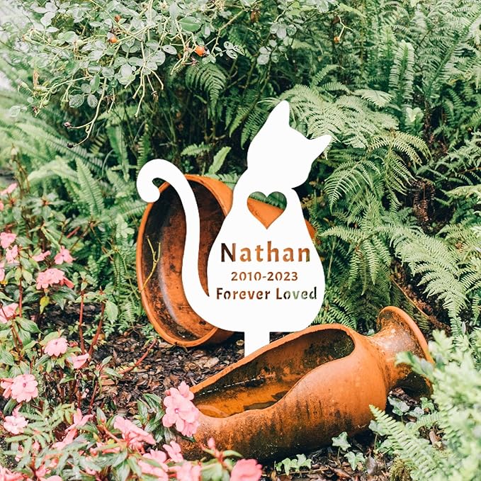 Personalized Cat Memorial Garden Stake, Custom Memorial Grave Marker for Outdoor Decor, Metal Cat Stake Garden Marker, Animal Silhouette Cat Art Lawn Grave Stake