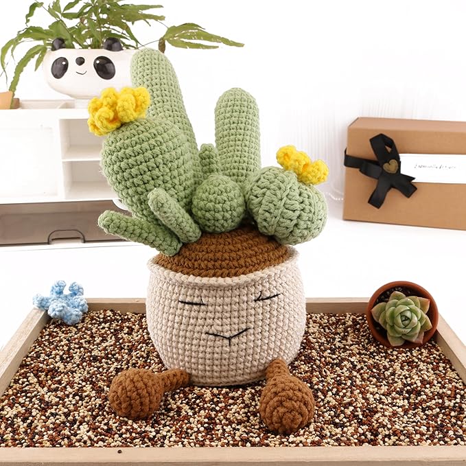 Crocheted Plant Cactus, Hand-Knitted Cactus Potted Plants Cute and Interesting Positive Gifts Suitable for Room Office Desktop Classroom Bookshelf Decoration (Yellow)