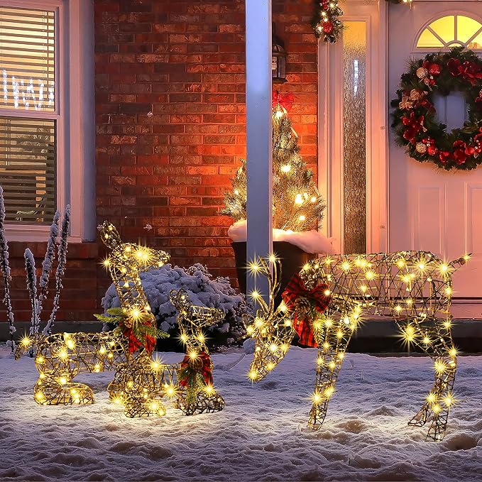 LuxenHome 3PCs Reindeer Christmas Decoration, Lighted Rattan Reindeer Family with 110 LED Lights & Red Bows, Indoor & Outdoor Lighted Christmas Decorations Outdoor for Lawn, Porch, Yard Display