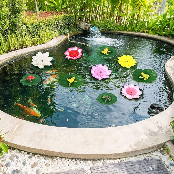 22 Pcs Water Lily for Ponds Plastic Frog Figures Set, Include 12 Plastic Frogs and 5 Floating Lotus 5 Water Lily Artificial Pond Plants for Garden Home Decor Party Favor